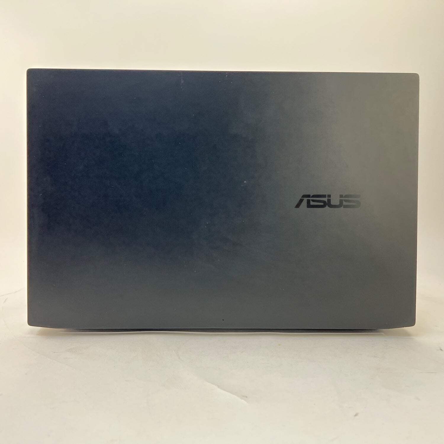 Asus Creator Laptop Q OLED 15.6″ i7-13620H 16GB 512GB GeForce RTX 3050