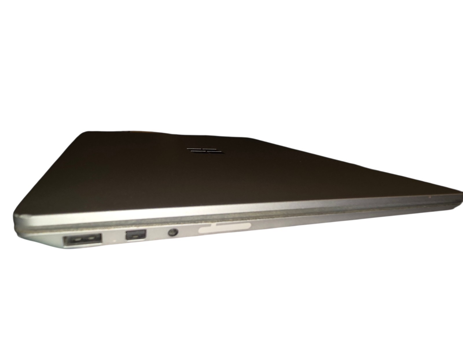 Microsoft Surface Laptop 2 13.5″ SLV i5 8250U 8GB RAM 128GB SSD Touch Chrg Win11