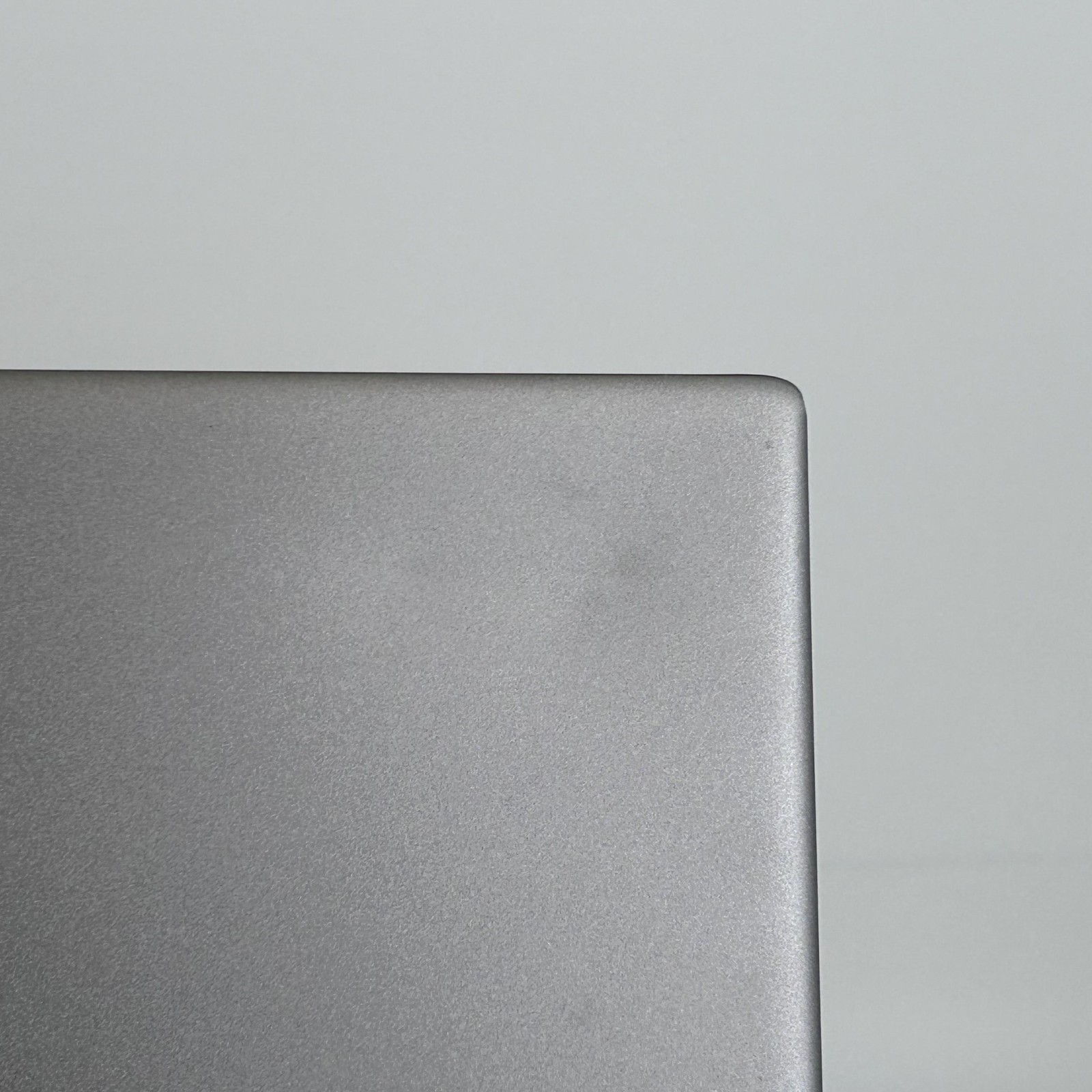 Dell Precision 7770 17.3 FHD 2.1 GHz i7-12850HX 8GB 2TB SSD RTX A3000 Good