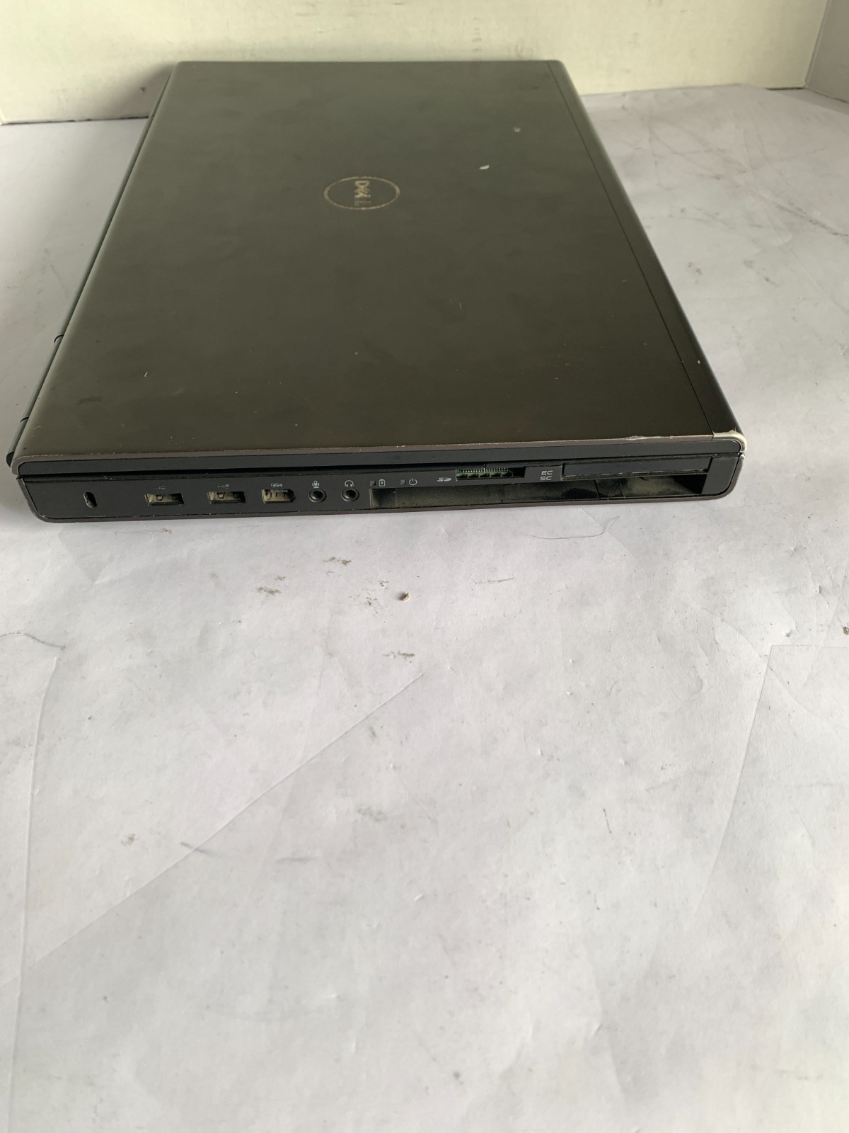 Dell Precision M6600 – i7 2760QM – Quadro 4000M – 6GB DDR3 – no HDD/ SSD – No OS