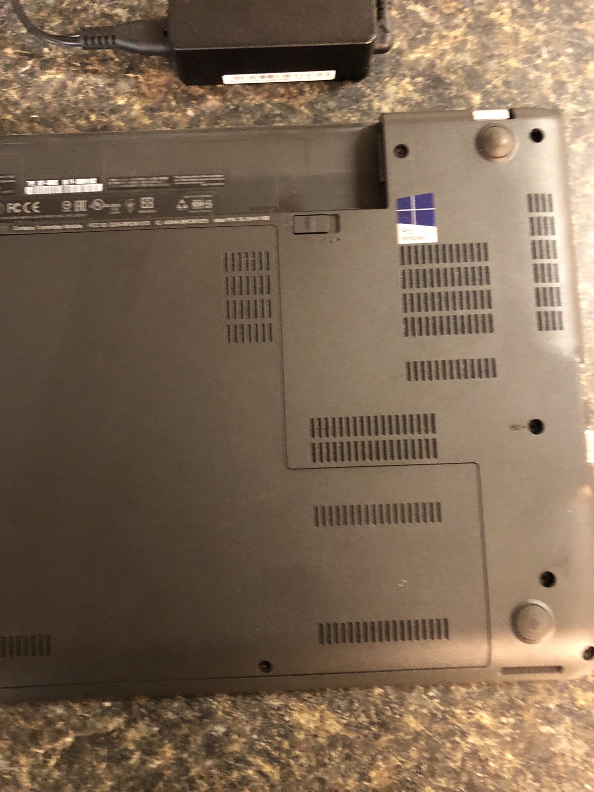 LENOVO THINKPAD E565 Laptop- AMD A6-8500P 1.6 GHz 4GB RAM WIN10 PRO 500GB MINT