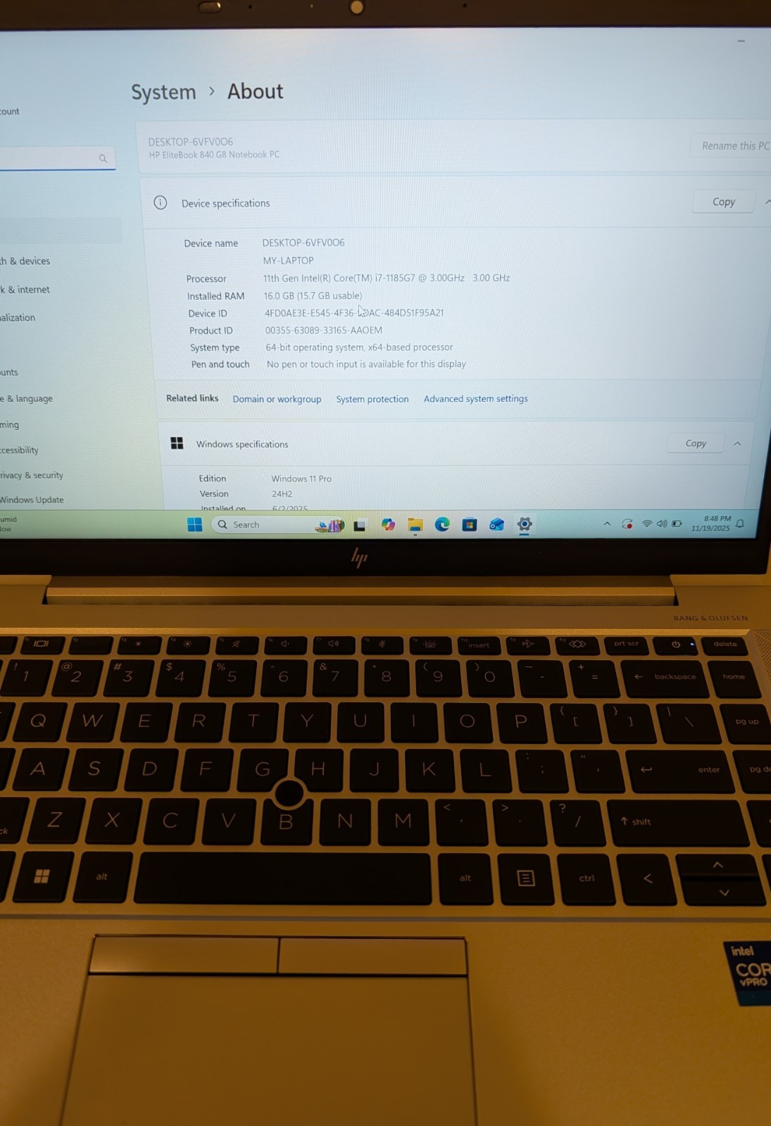 HP EliteBook 840 G8 – 14″ Business Notebook – Intel i7 – 16GB RAM – 512GB