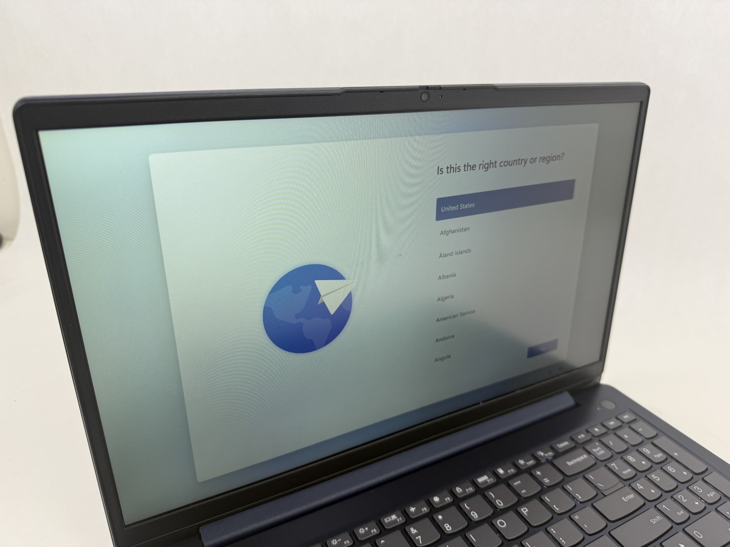 Lenovo IdeaPad 3 15IAU7 15.6″ FHD Touch i7-1255U 12GB 512GB SSD W11H
