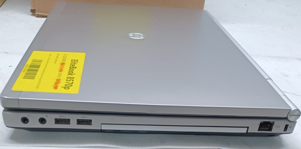 HP EliteBook 8570p | Intel i5-3210M 2.5GHz | NO HDD NO RAM | For Parts / Repair