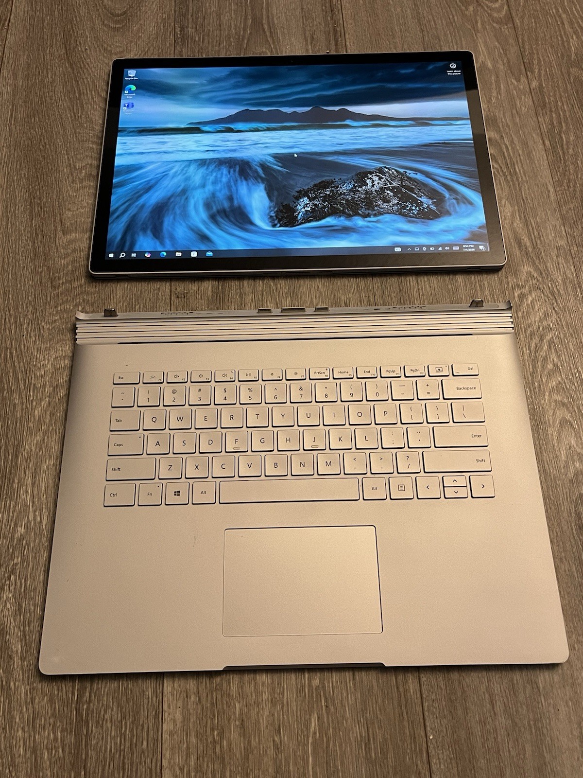 Microsoft Surface Book 3 i7-1065G7 1.3GHz 16GB RAM 256GB SSD Windows 11 Pro