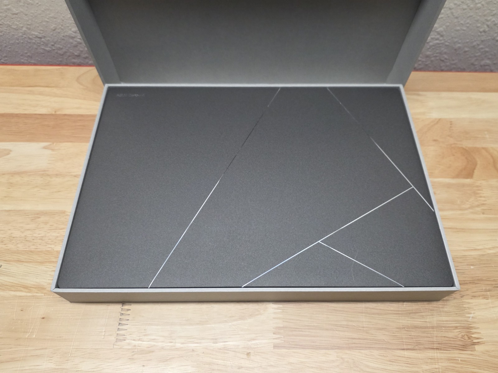 ASUS Zenbook S 14” 3K OLED Touch 120Hz Core Ultra 7 32GB 1TB Copilot+
