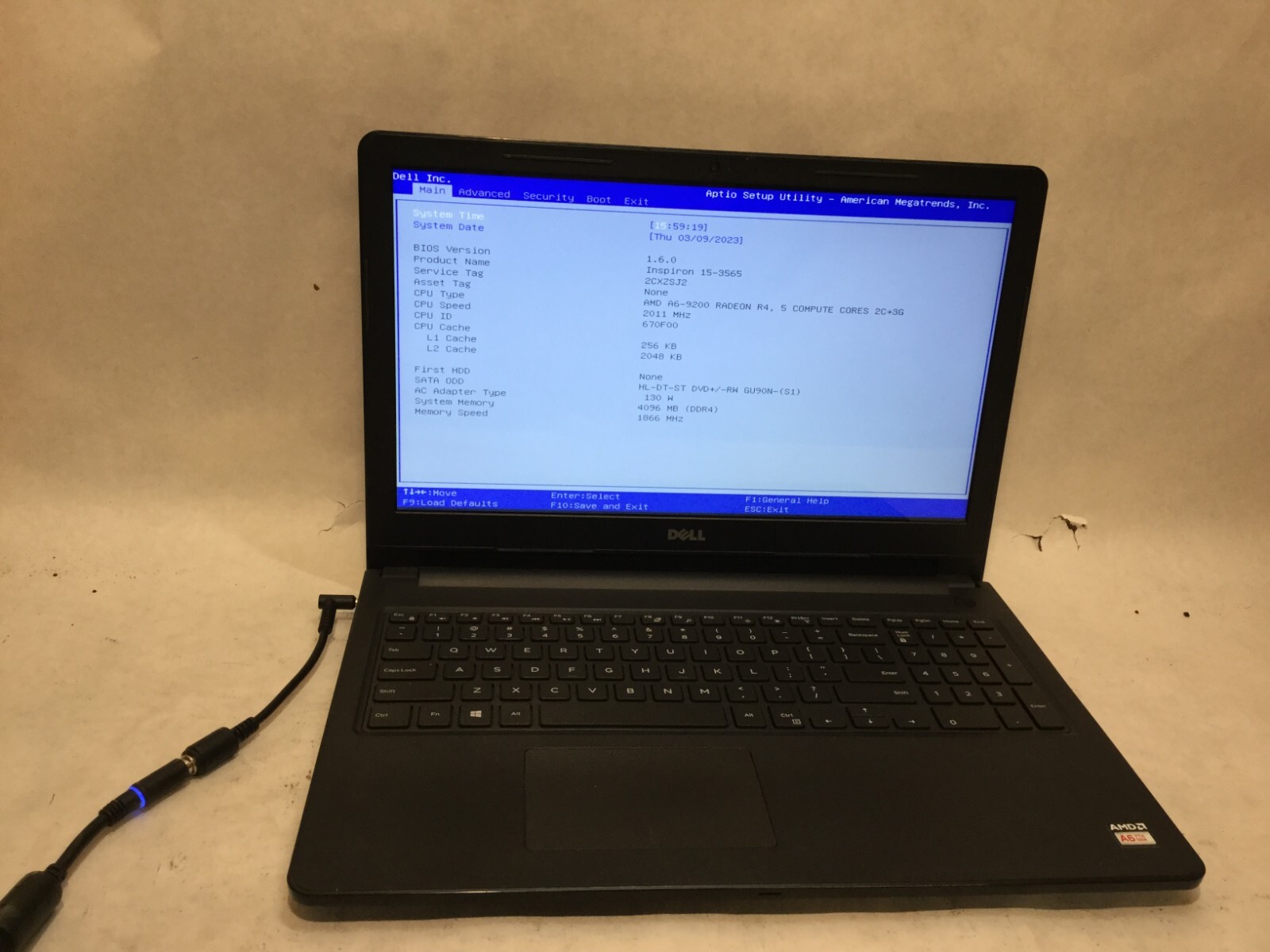 Dell inspiron 15-3565 / AMD A6-9200 R4 5 CC(2C+3G) @ 2.00GHz / (NO STORAGE) -MR
