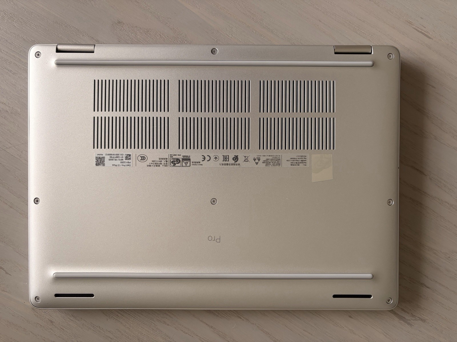 Dell Pro Plus 2-in-1 PB13250 13” FHD+TOUCH Ultra 5 vPro CUSTOM BUILD 256GB AI PC