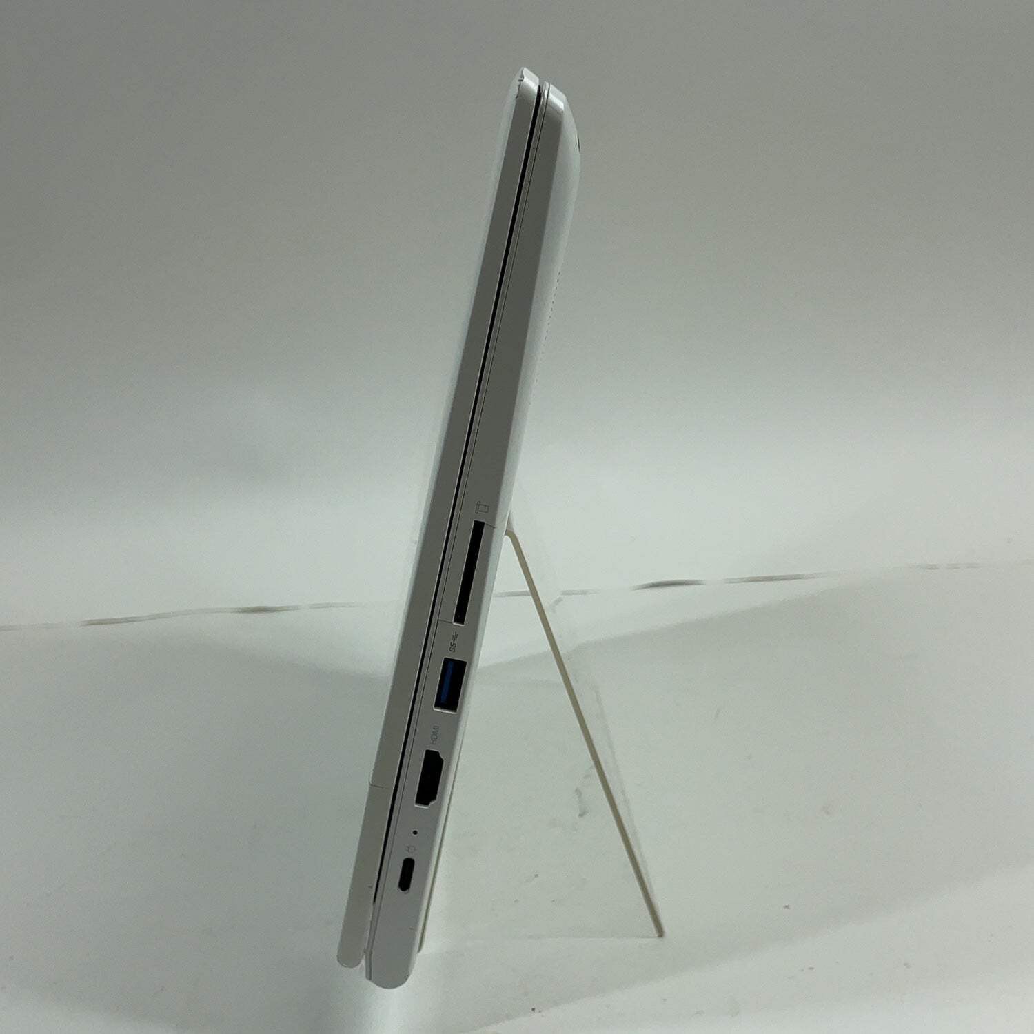 Lenovo Chromebook C330 11.6″ MT8173 2.1GHz 4GB RAM 32GB HDD