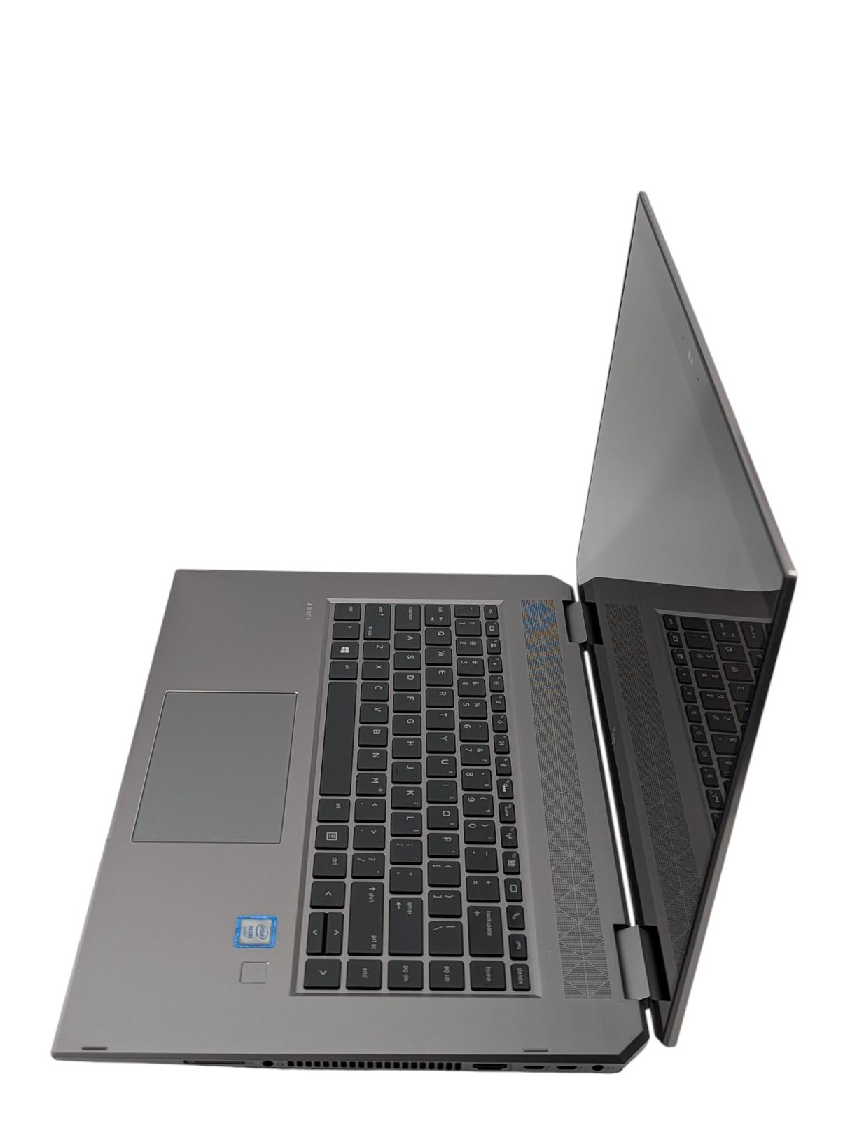 HP Zbook studio G5 15.6″ E-2176M 2.70GHz 32GB Ram 1TB SSD -Grade D