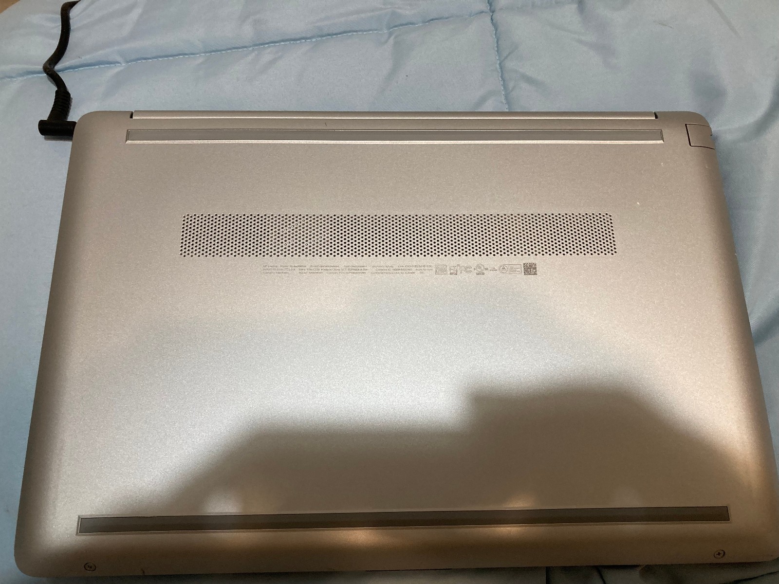 HP 15-dw2065st 15.6″ Pentium Silver / 8gb RAM / 256gb LAPTOP W/ CHARGER