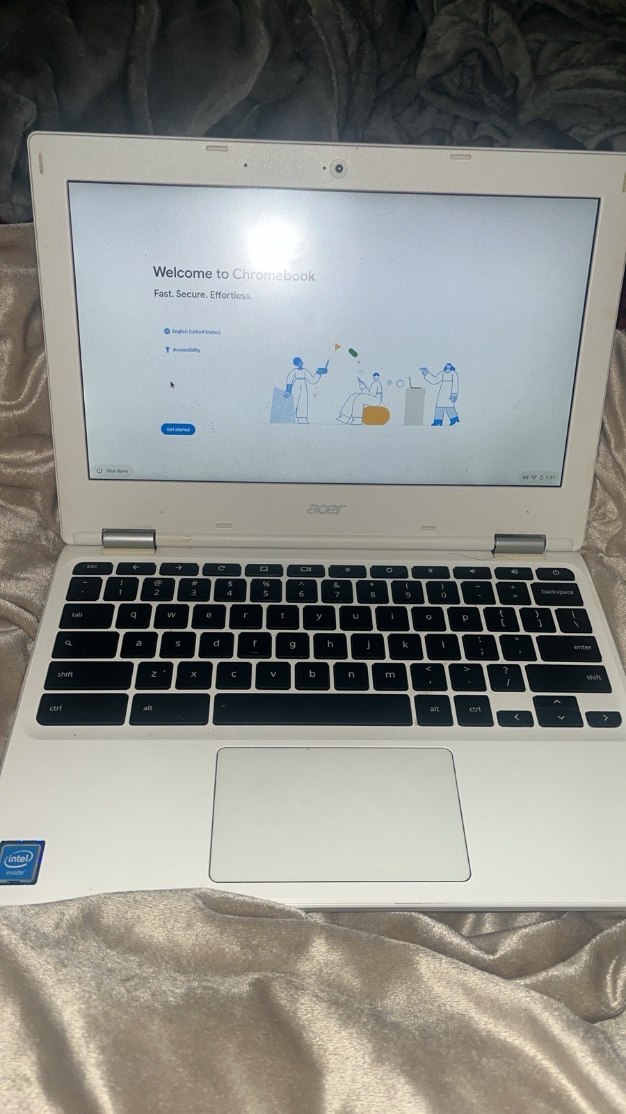 Acer Chromebook 11 N15Q8 Intel, White With Case Comes With Charger