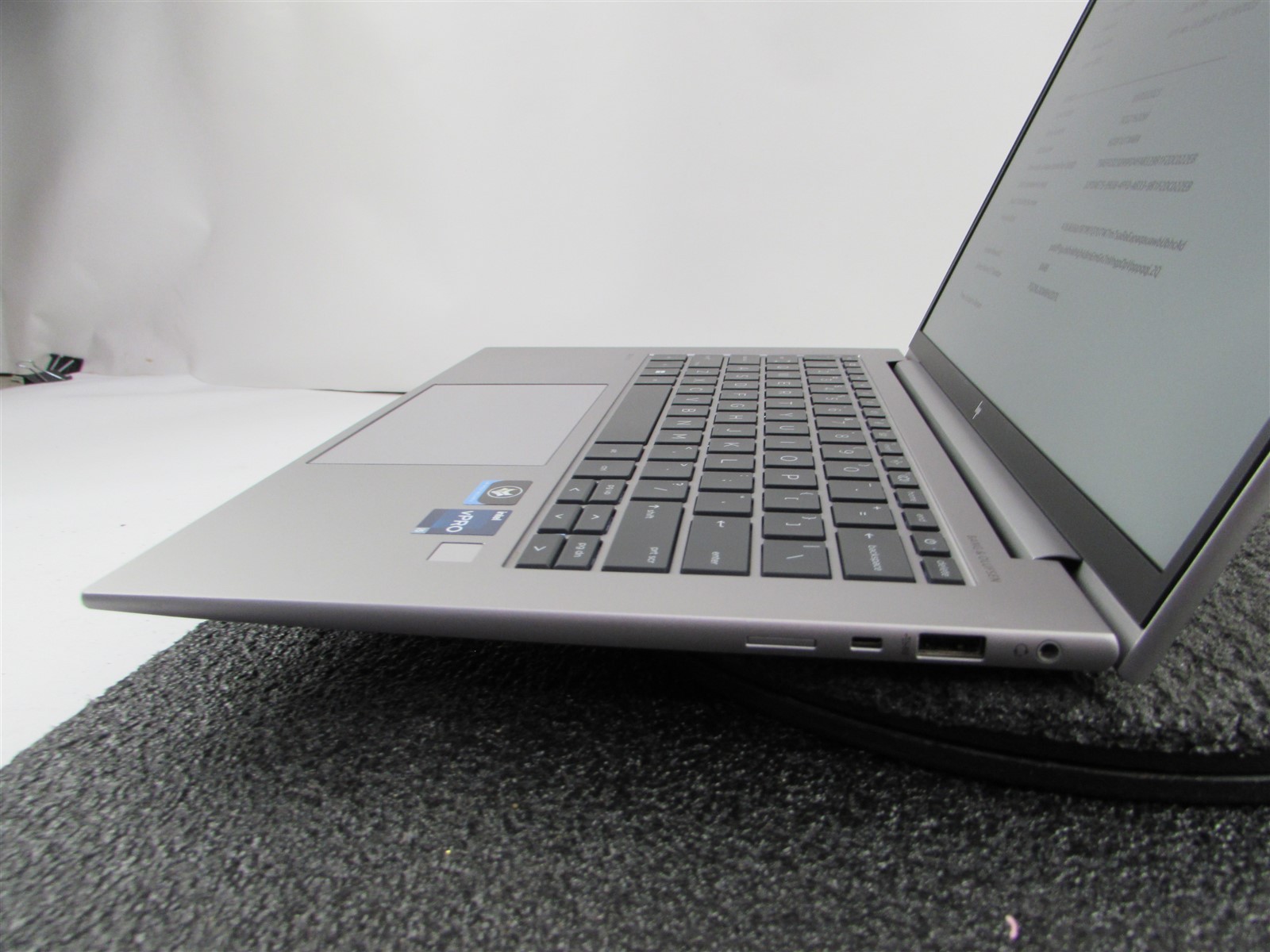 HP ZBOOK FIREFLY 14 (G9) 1920X1080 FHD CORE I5-1250P 256GB SSD 16GB RAM NO O.S