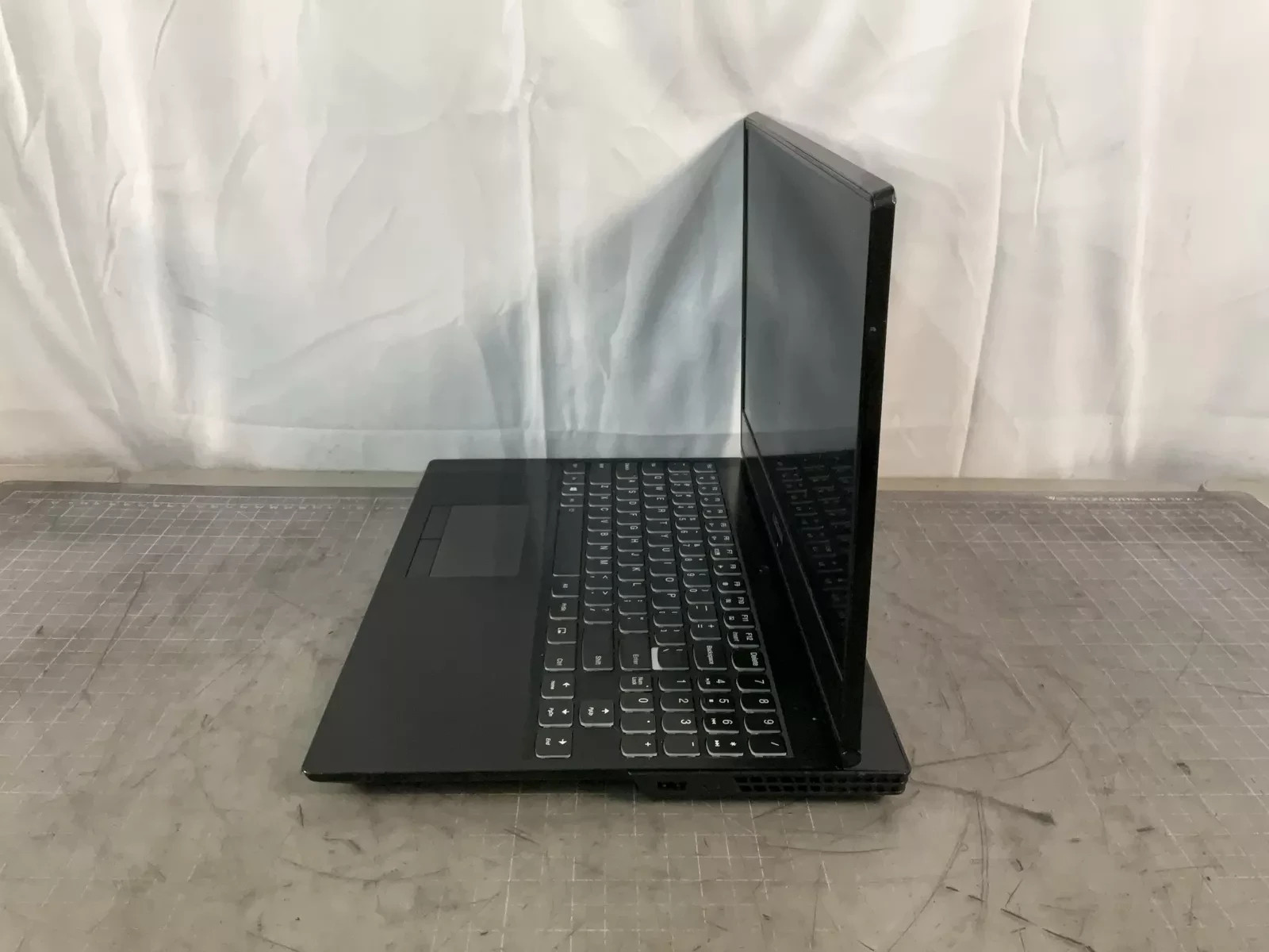 Lenovo Legion Y530 15.6″ Gaming Laptop Intel i7-8750H Nvidia GeForce GTX 1050 Ti