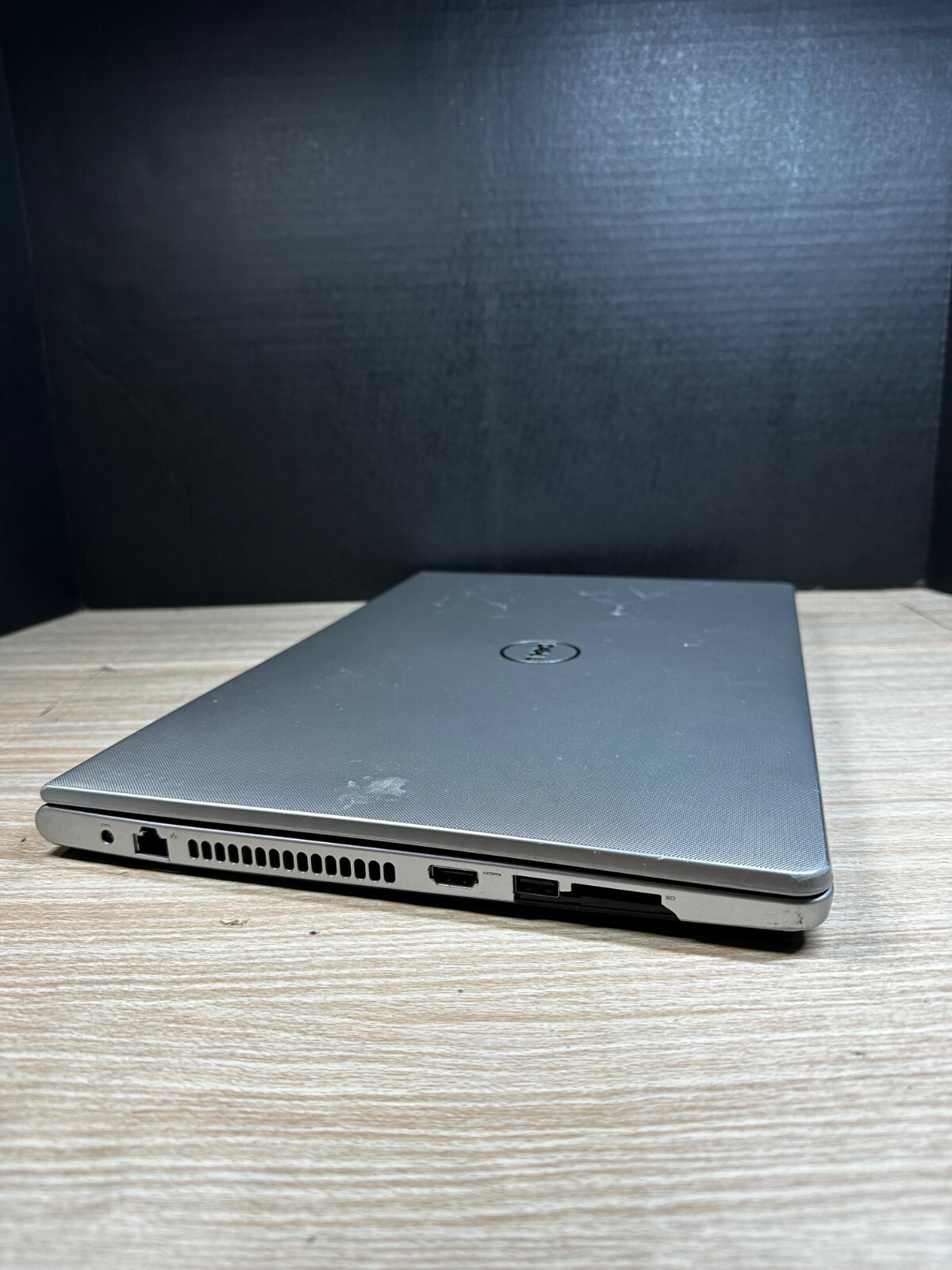 Dell Inspiron 15 5555 15.6″ A8-7410 2.2GHz 4GB RAM (P51F002) FOR PARTS