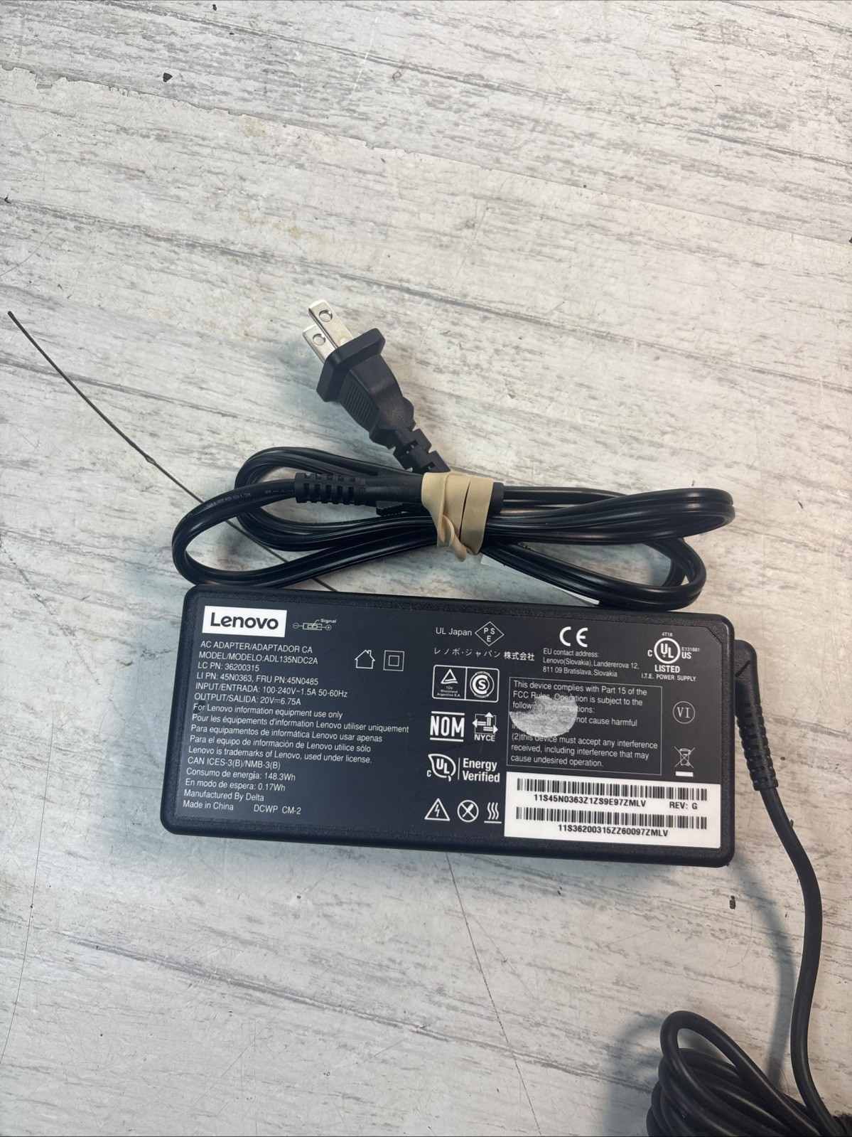 Lenovo 135W 20V 6.75A AC Adapter Charger ADL135NDC2A