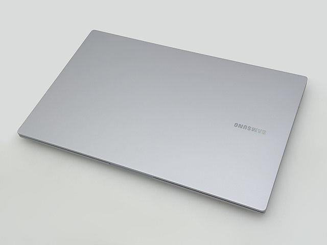 Samsung Galaxy Book4 15.6″ Notebook Core 5 120U 16GB 256GB NP754XGK-KS3US