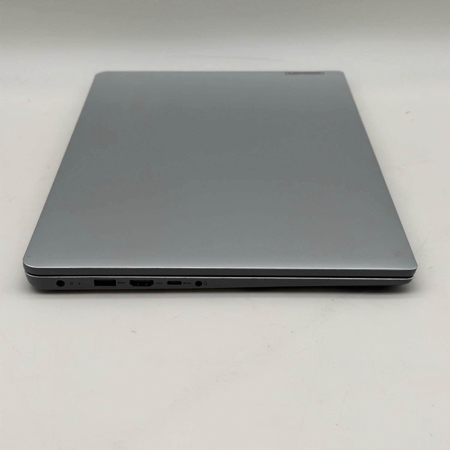Lenovo IdeaPad 1 15AMN7 15.6″ AMD Athlon silver 7120u 2.4GHz 4GB RAM 128GB SSD