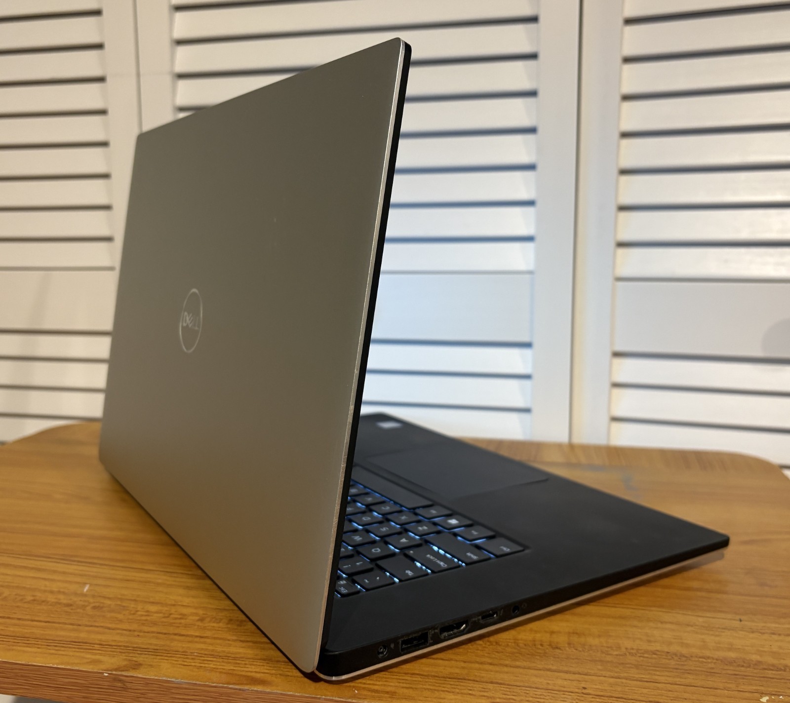 Dell Precision 5530 i7-8850H 32GB RAM 1TB SSD Quadro P1000 Win 11 Pro