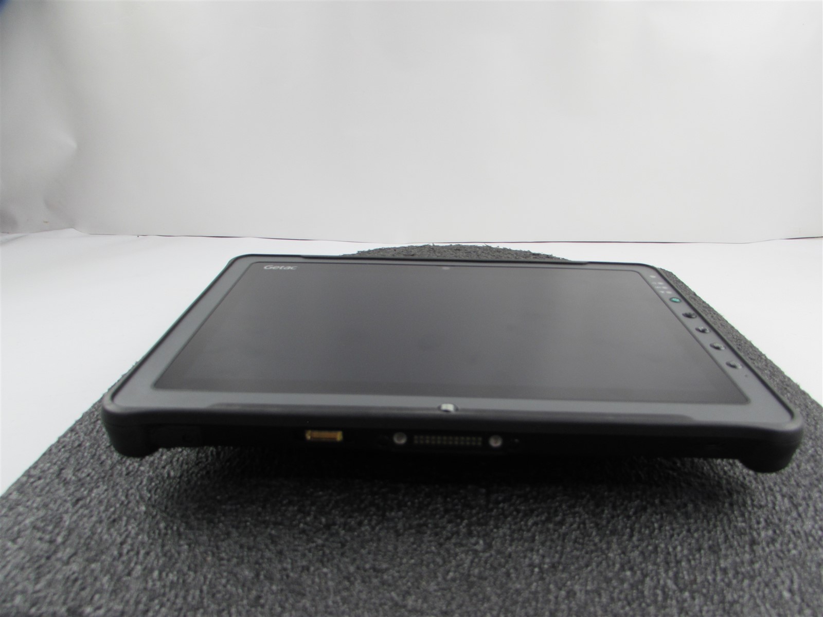 GETAC RUGGED TABLET F110 (G4) 1920X1080 FHD I5-7200U 128GB SSD 8GB RAM NO O.S