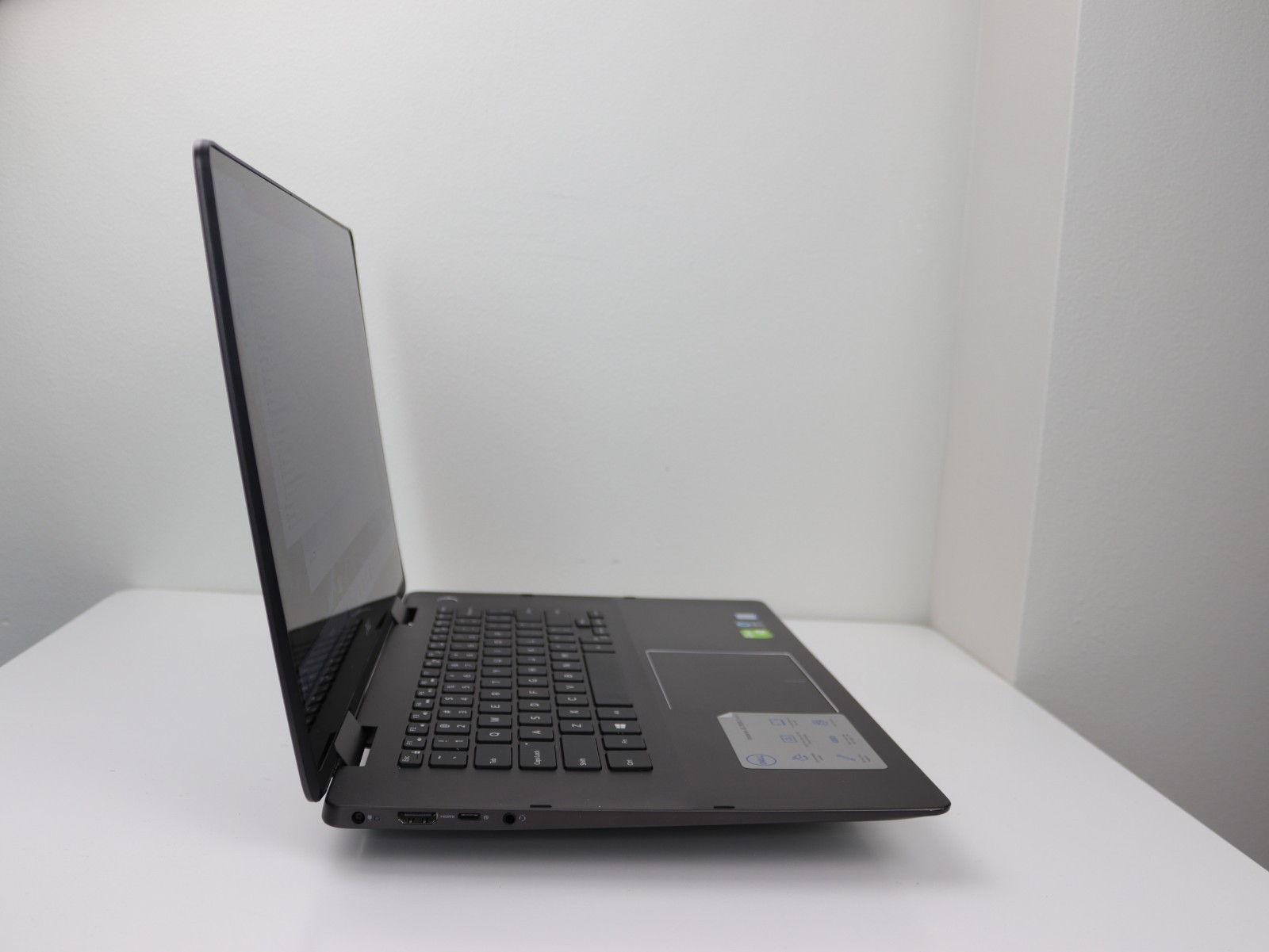 Dell 15.6 TOUCH 2-in-1 7586 4K Core i7-8565U 16GB DDR4 512GB SSD NVIDIA MX150