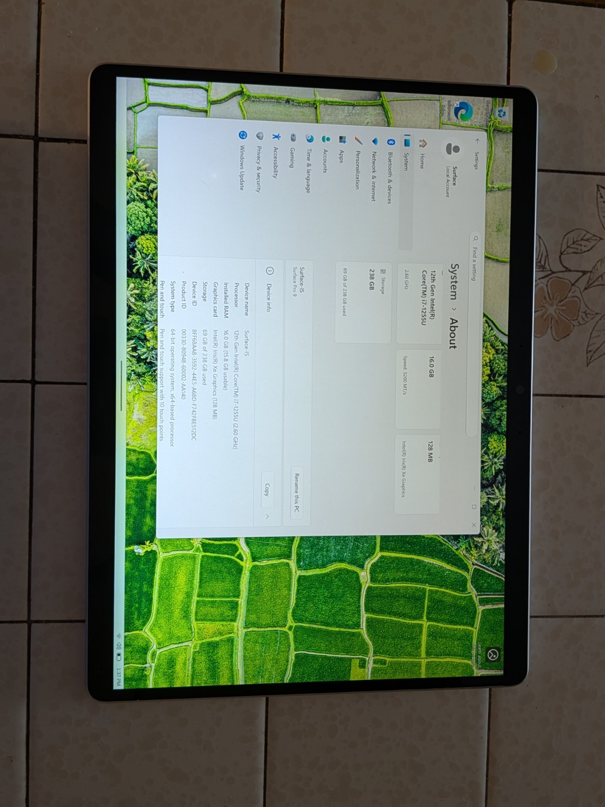 Microsoft Surface Pro 9 i7-1265U | 16GB Ram | 256GB SSD | Win 11 Pro