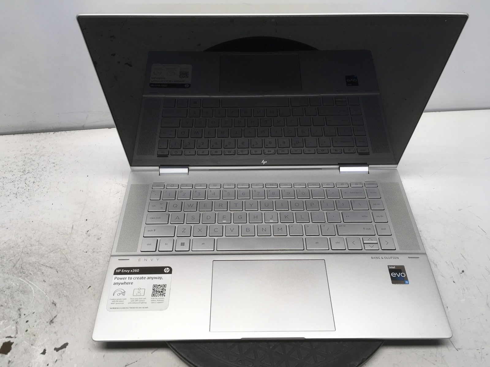 HP Envy 15-EW0013DX X360 Intel i5-1235U 1.3GHz 4 GB NO HDD No Batt