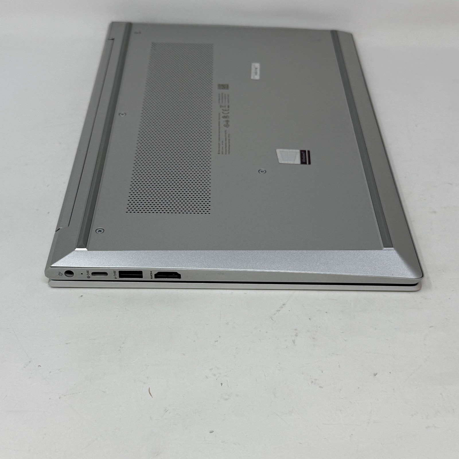 HP ProBook 430 G8 13.3″ i5-1135G7 2.4GHz 32GB RAM 512GB SSD