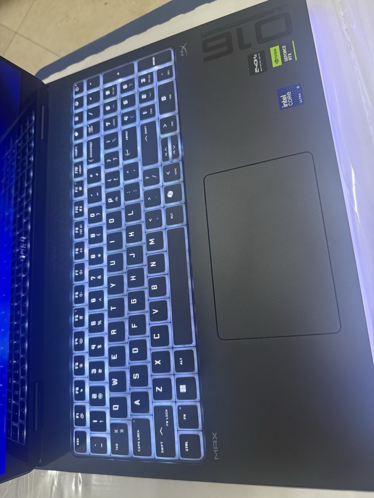 HP OMEN – MAX 16″ OLED 240Hz Gaming Laptop – Intel Core Ultra 9 275HX 5080
