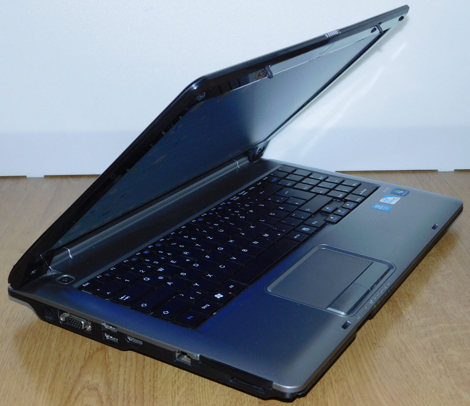 15,6″ Laptop Notebook Medion E5218 MD98120 2x 2,2 GHz 500GB 4GB Win 7 WLAN HDMI