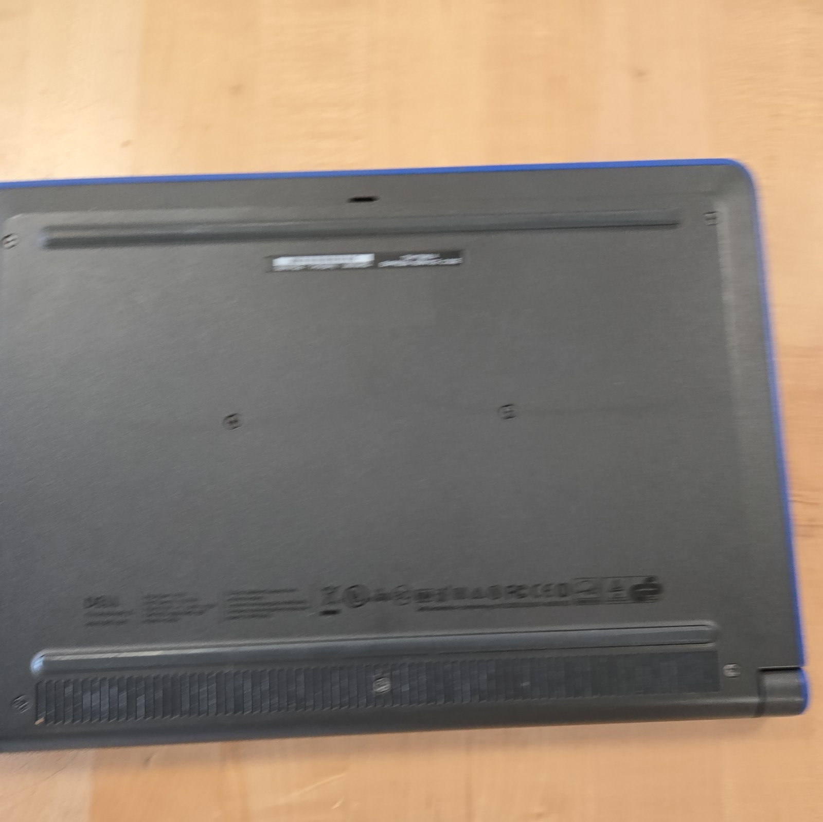 Dell Chromebook 11 P22T Intel Celeron N2840 2.16GHz 2GB RAM 16GB SSD Webcam