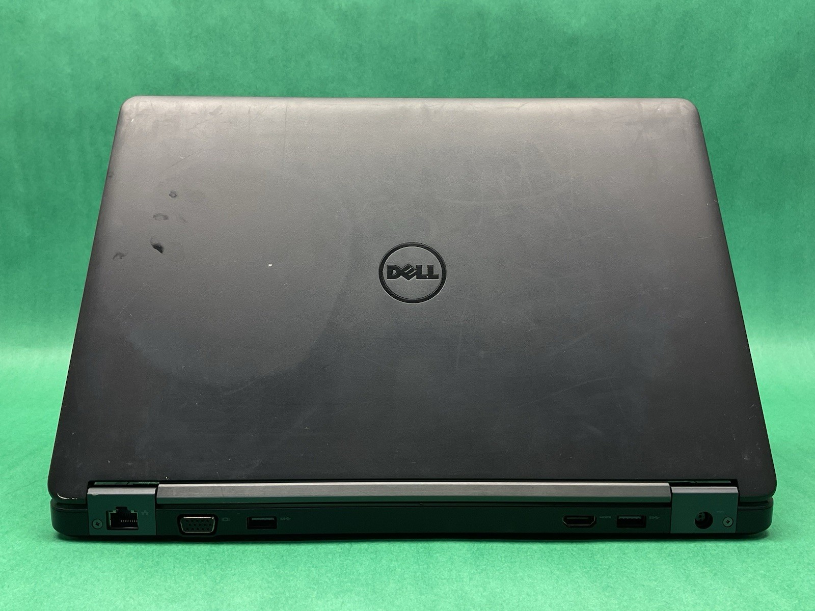 14″ Dell Latitude E5450 Powers On – NO HARD DRIVE- Untested