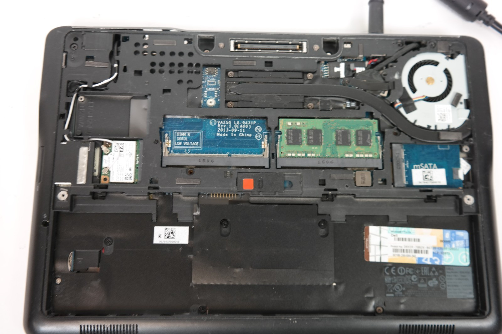 Dell Latitude E7240 i5 4GB RAM No HDD No Battery No Backplate Boots BIOS