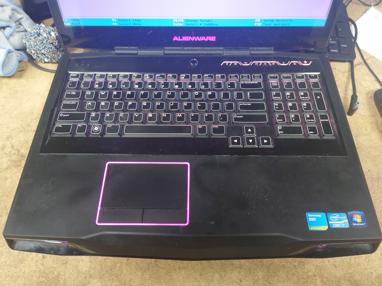 Alienware M17xR4 17.3″ FHD i7-3720QM 16GB RAM 1TB SSD GTX 765M No OS