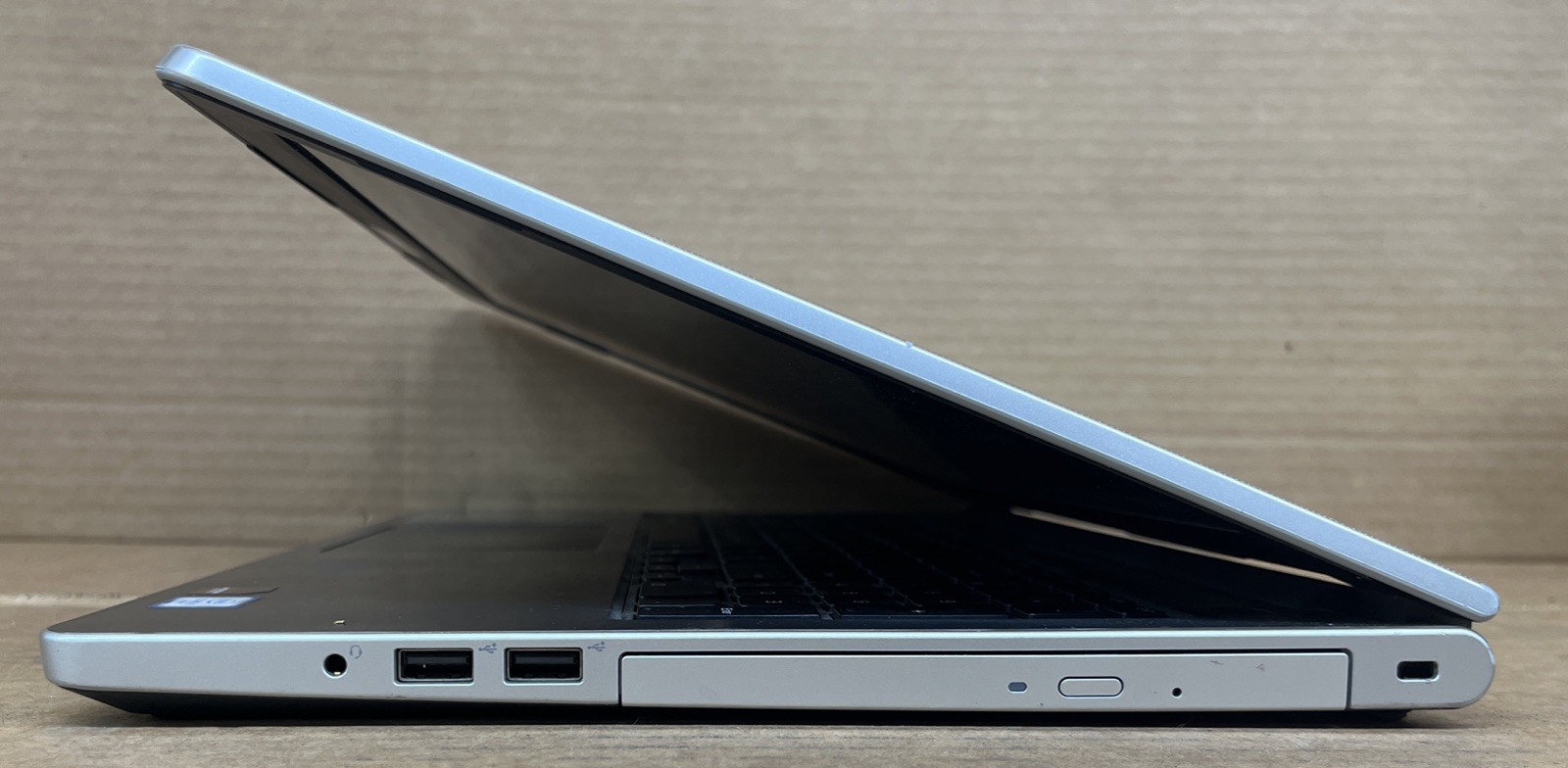 Dell Inspiron 15 5000, Intel i7-6500 @2.50GHz, 16GB RAM, 256GB SSD, W11P
