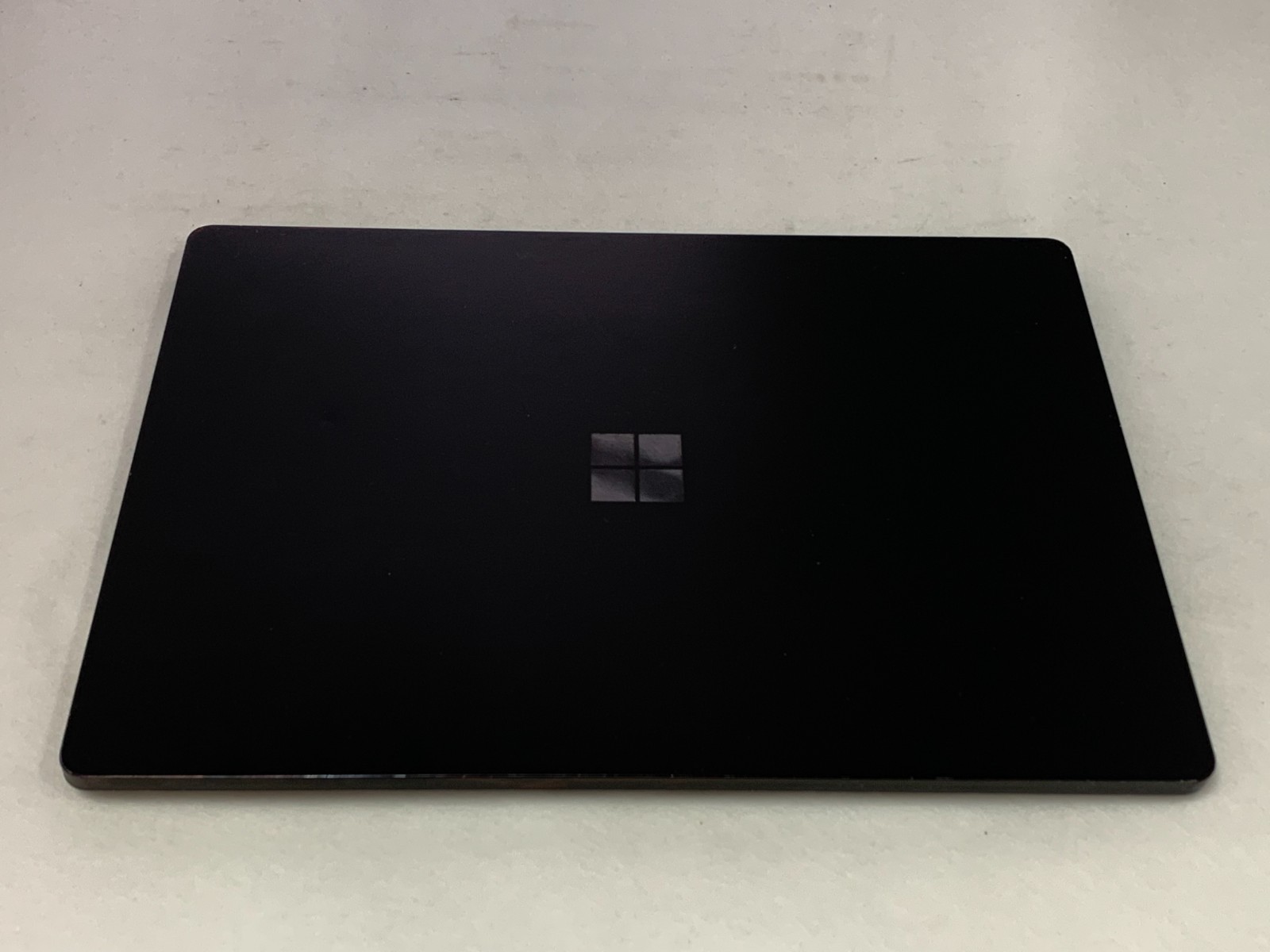 Microsoft Surface Laptop 4 i5-1145G7 2.6GHz 16GB 256GB NVMe W11P Mod. 1951