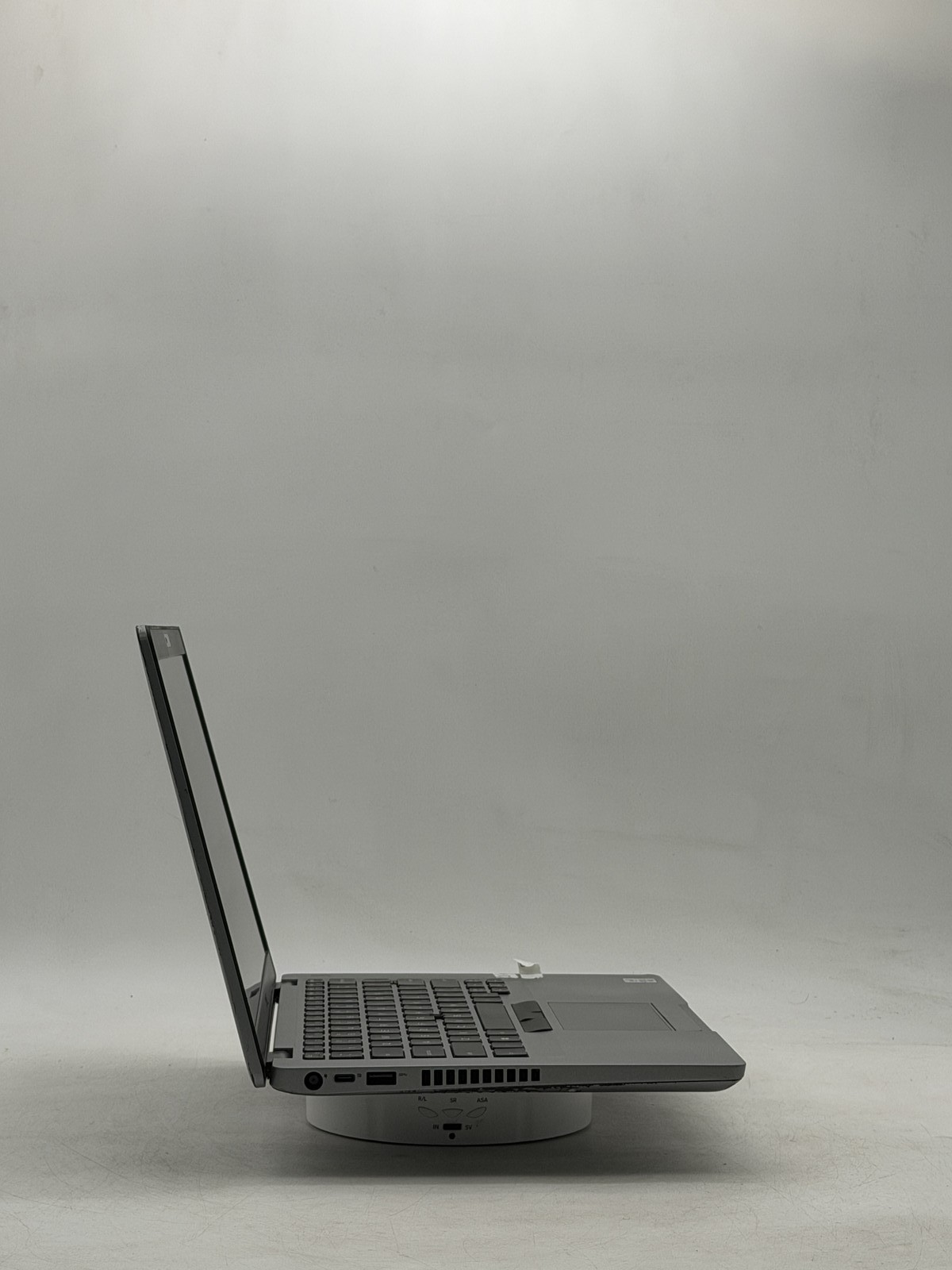 Dell Latitude (5410) 14in i5-10310U | 8GB 256GB NO OS Read