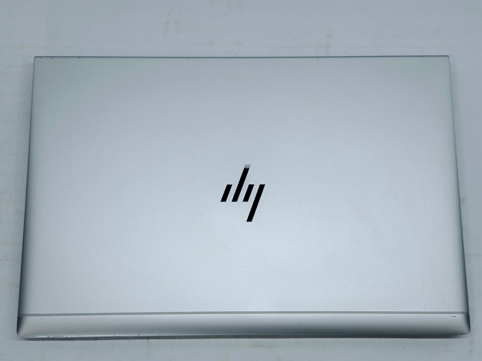 HP EliteBook 840 G7 i7-10510U 4c 8t NO RAM OR STORAGE CRACKED DISPLAY