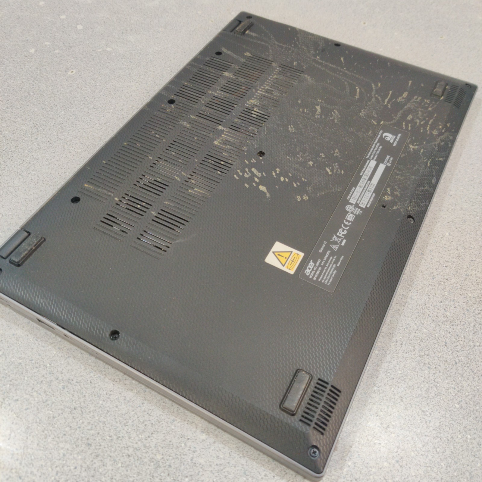 FOR PARTS Acer Extensa 15 EX215-23-R29Q 15.6″ Ryzen 3 8GB RAM DAMAGED NO BOOT