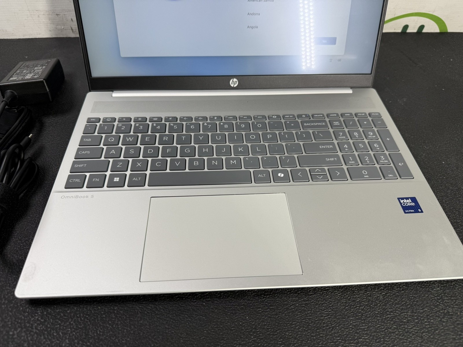 HP OmniBook 5 16″ Ultra 5 225U 16GB LPDDR5 1TB Gen4 NVMe 2K 2025 Laptop AI