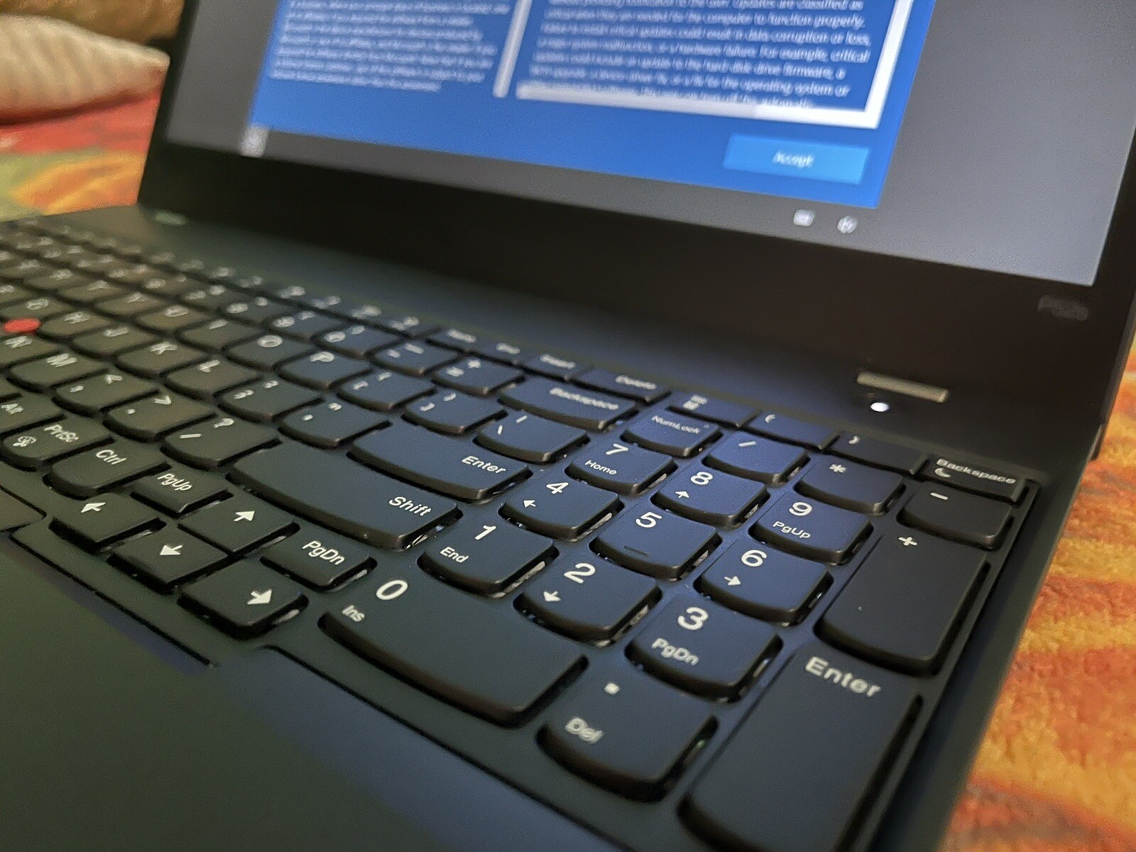 Lenovo ThinkPad P52s (Intel 8th Gen i7-8550U 4-core, 32GB RAM, 1TB SSD)
