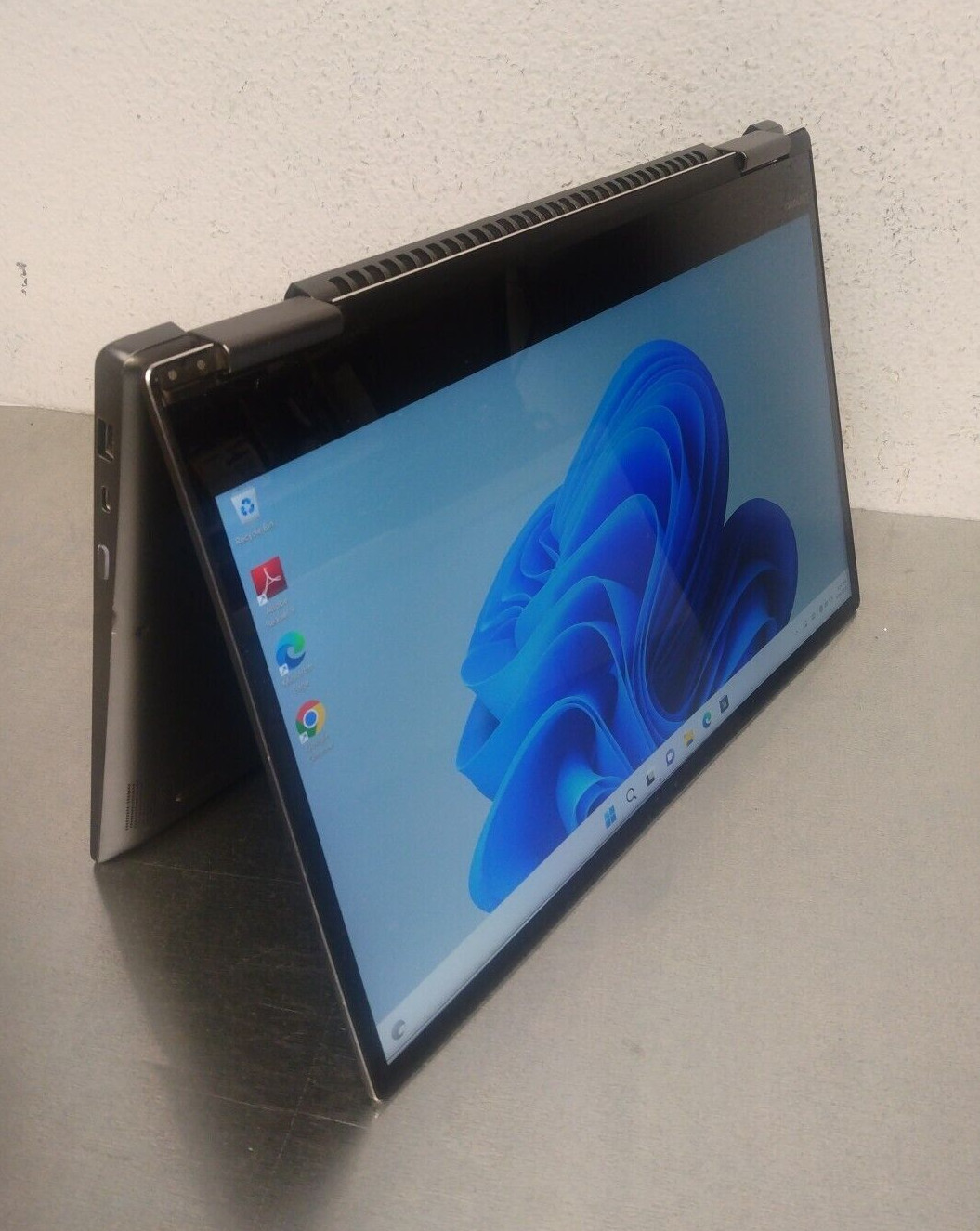 Lenovo Yoga 720-15IKB TOUCH 2-IN-1 Intel Core i7-7700HQ 2.8GHz 16GB 1TB HD Win11