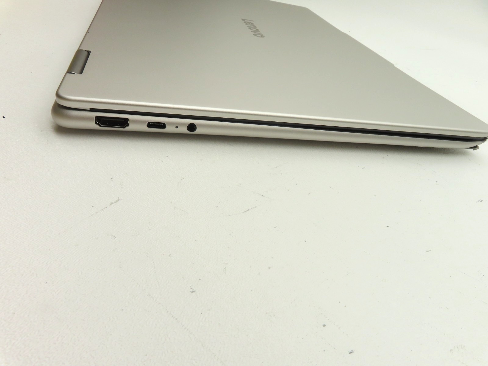 Lenovo Yoga 7 2-in-1 16AKP10 16″ Ryzen AI 5 340 16GB RAM 512GB SSD WTY 01/27
