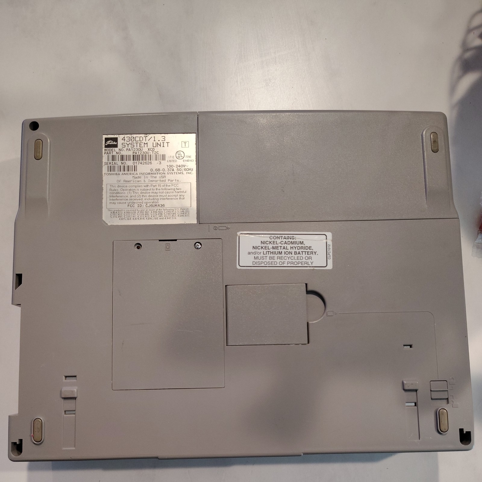 VINTAGE Toshiba Satellite Pro 430CDT Intel Pentium 120MHz/ no video as is