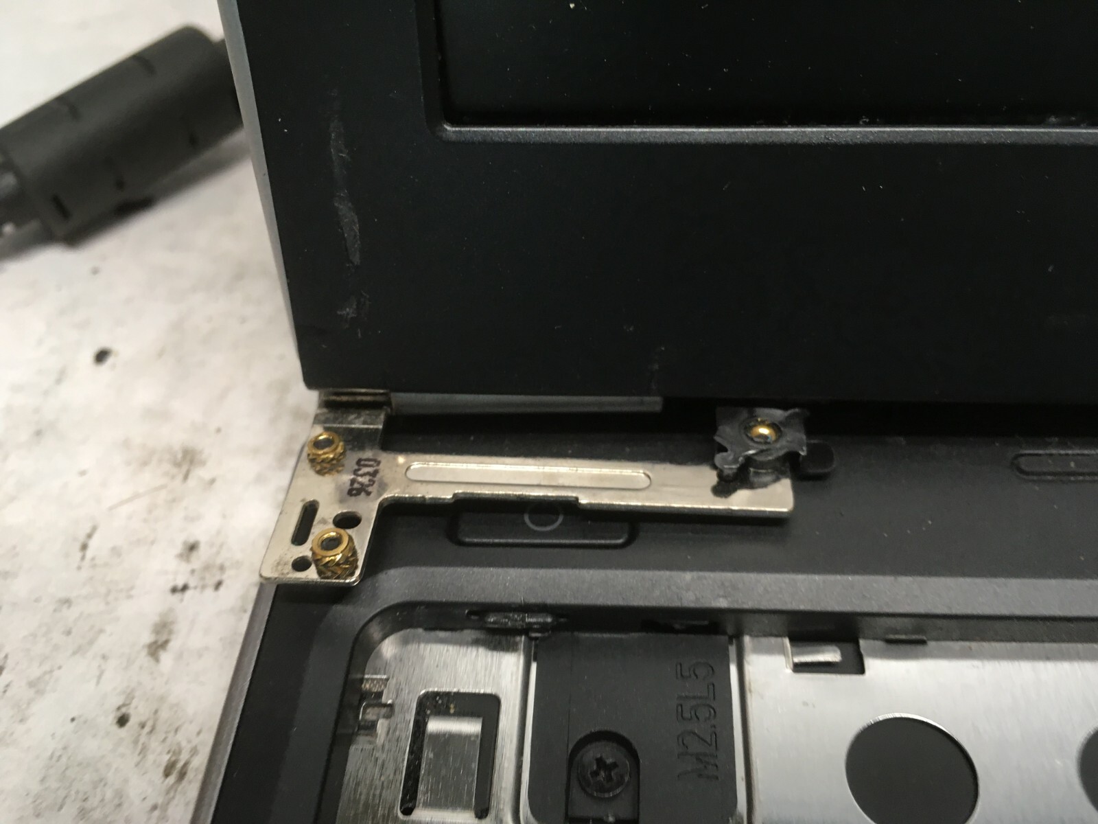 Dell Latitude 3330 14″ (AS IS) Intel Celeron – JZ