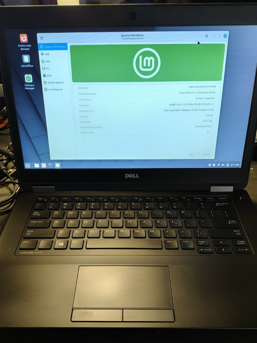 Dell Latitude e5470lm Linux Mint i3 6th 8GB 256GB SSD – NEW BATTERY