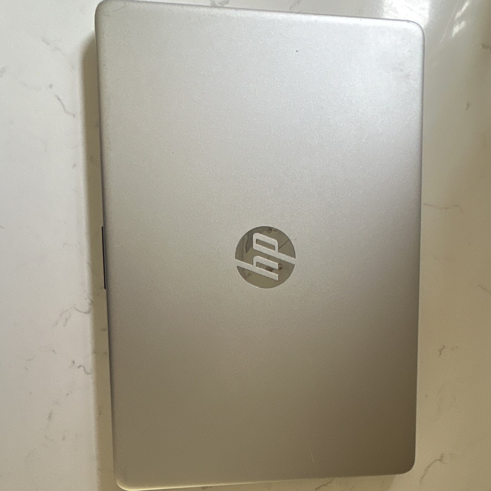 HP Laptop – 14-fq0008ca AMD 3020e processor 4 GB of RAM webcam