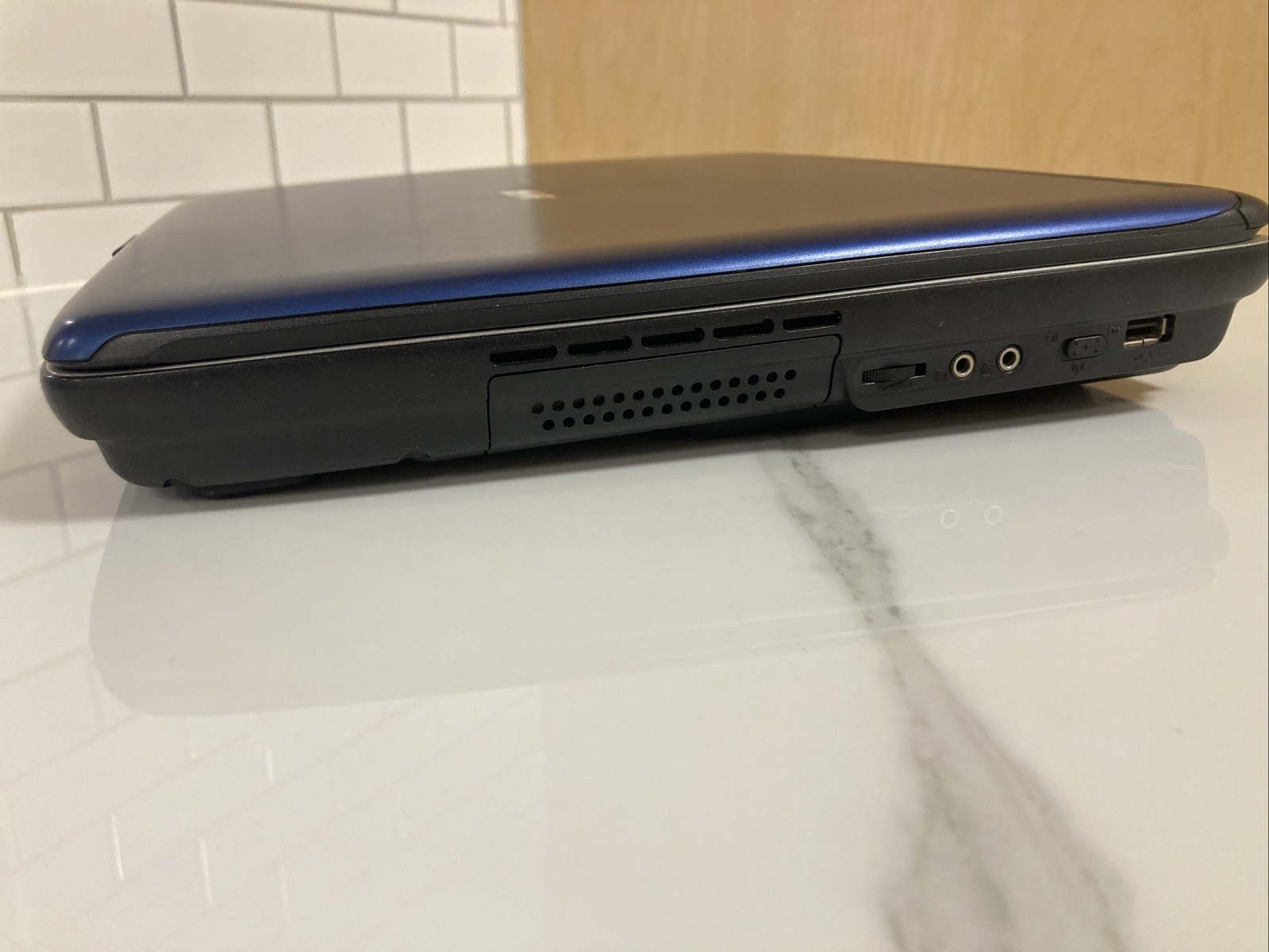 💻 Toshiba Satellite A65-S1762⚙️Pentium 4 ATI | Boots On | No HDD | Parts/Repair