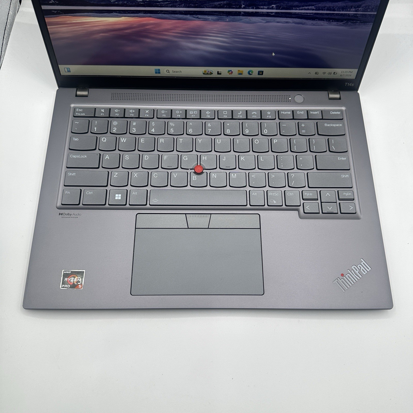 Lenovo ThinkPad T14s Gen 3 14″ Touch – Ryzen 5 Pro 6650U – 16GB RAM – 256GB SSD