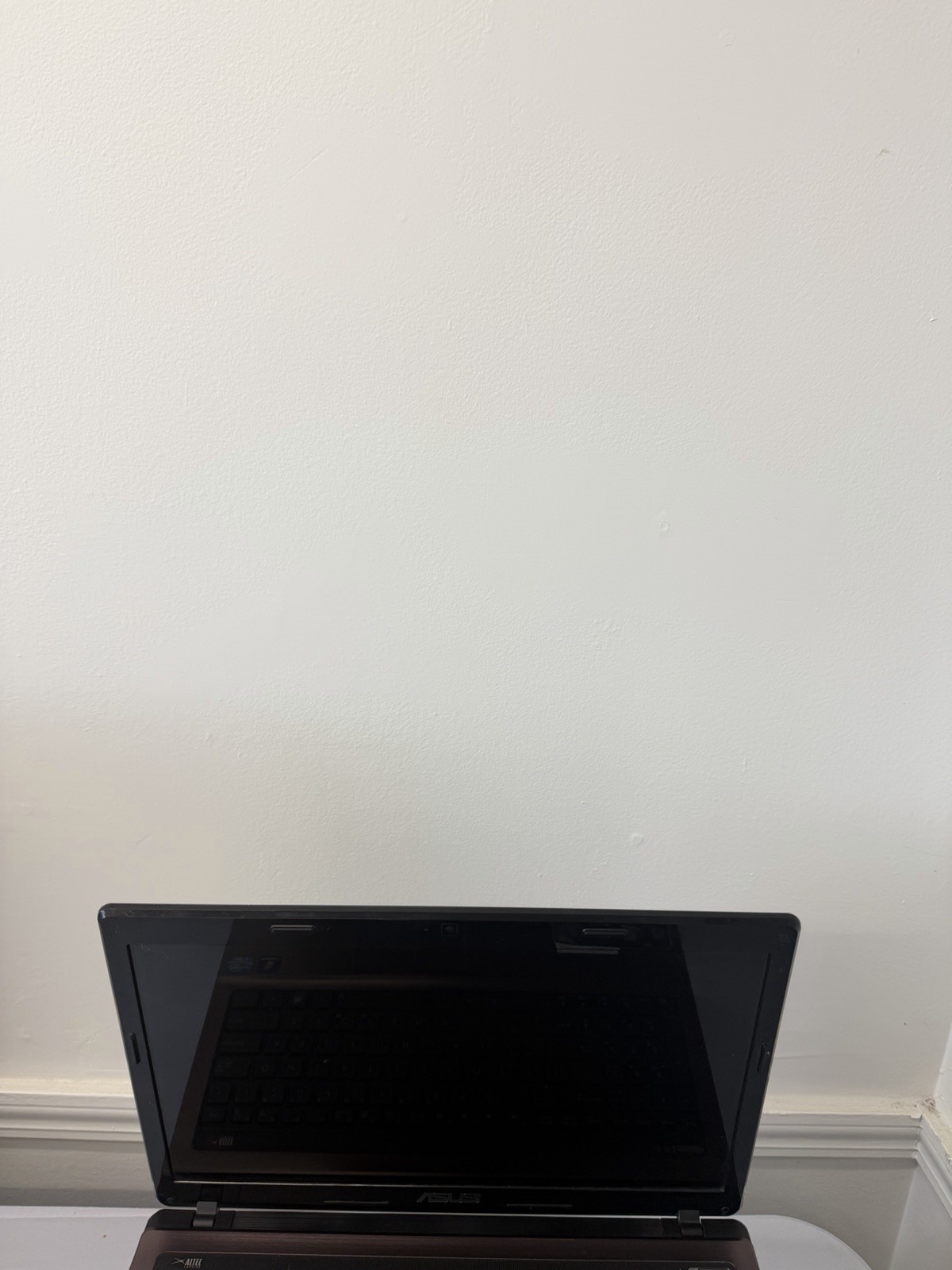 Asus K53E Laptop – Good Screen – Intel i5-2450M – Read Des